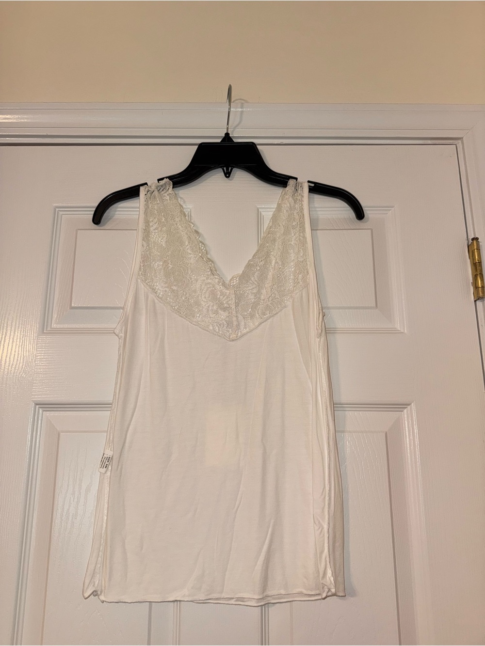 JAKI London Lace-Trim Cream Sleep Chemise